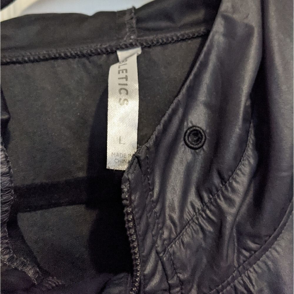 Fabletics Europa Pullover Jacket Windbreaker Black - image 14